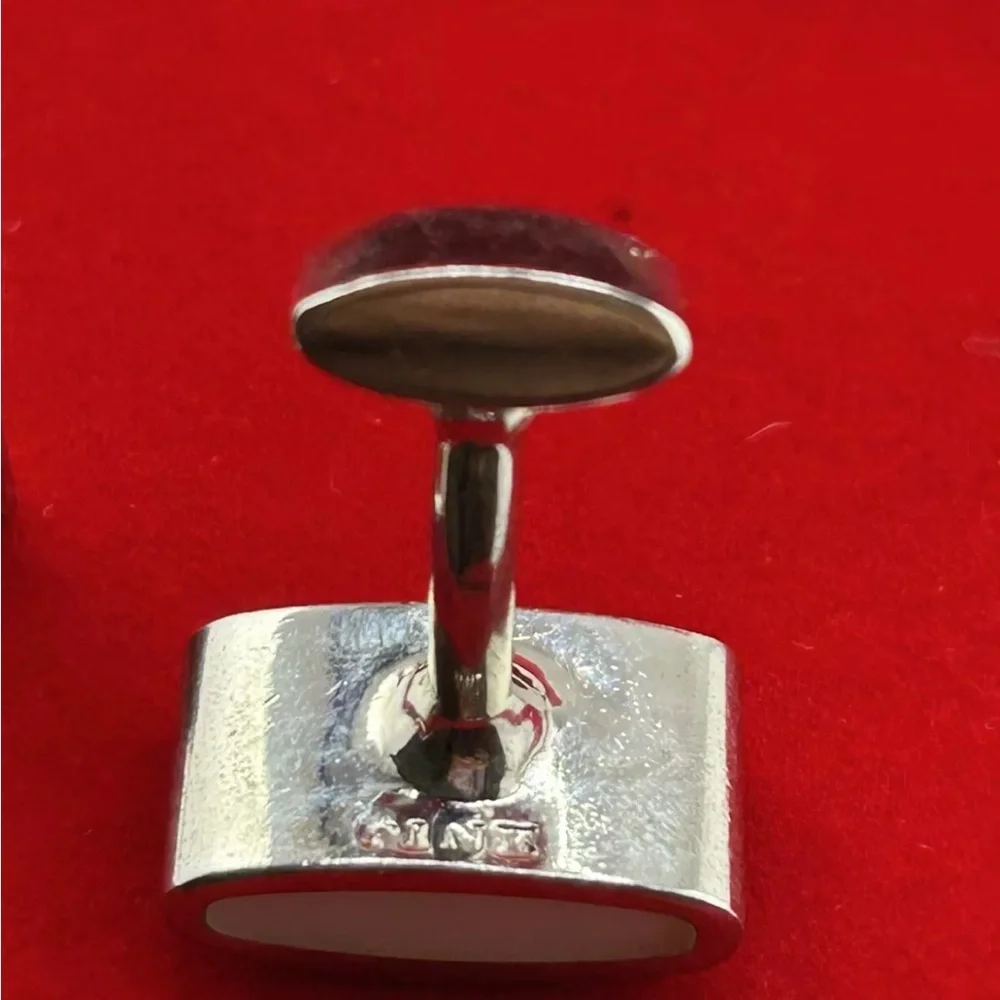 Free with item Silver and White Cufflinks slightly cracked